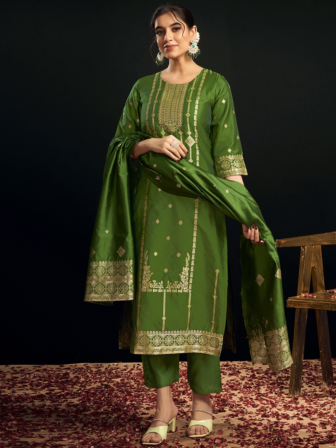 

KALINI Ethnic Motifs Woven Design Straight Kurta With Trousers & Dupatta, Gold
