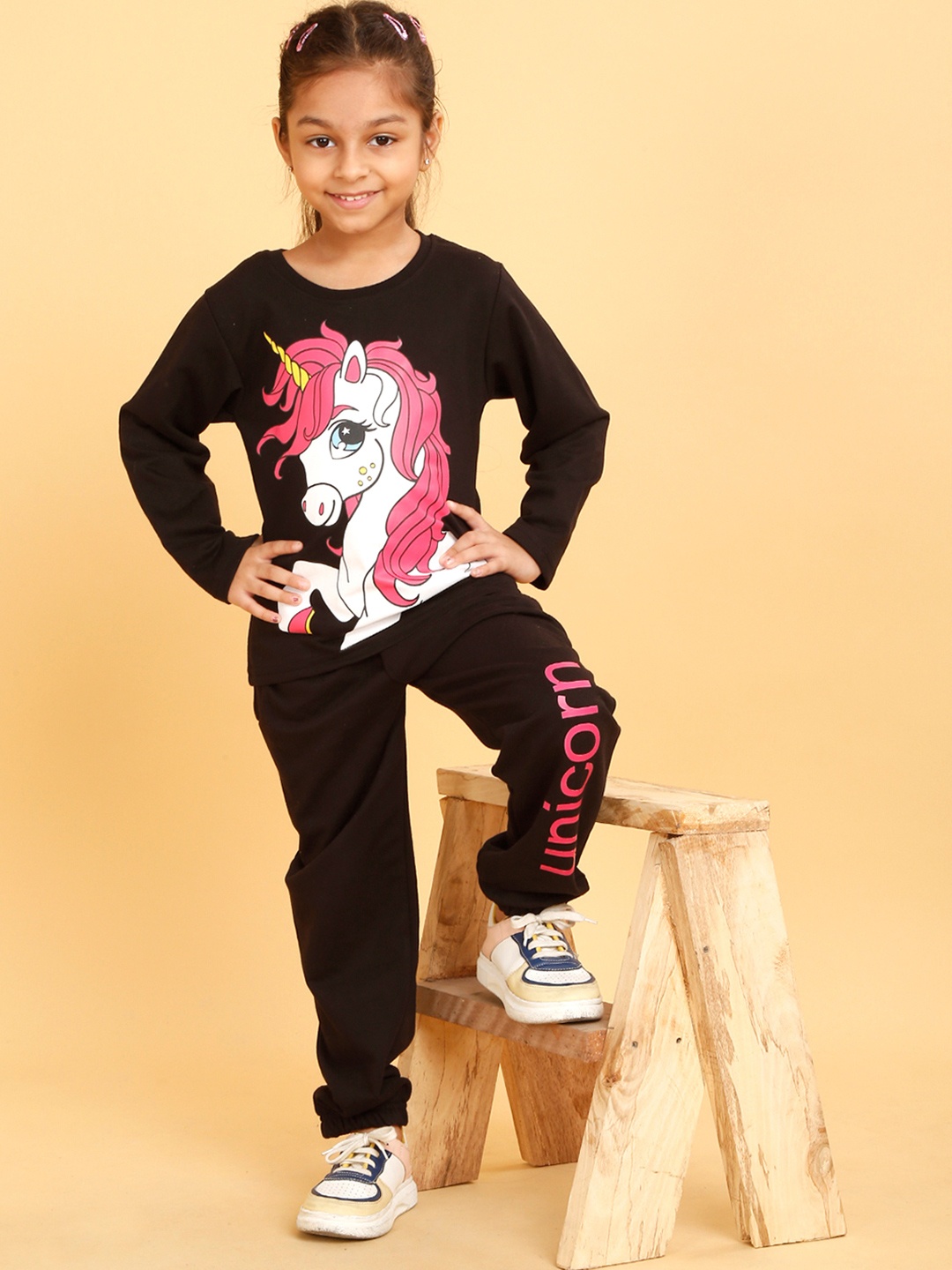 

YK X Trampoline Girls Printed T-shirt with Trousers, Black