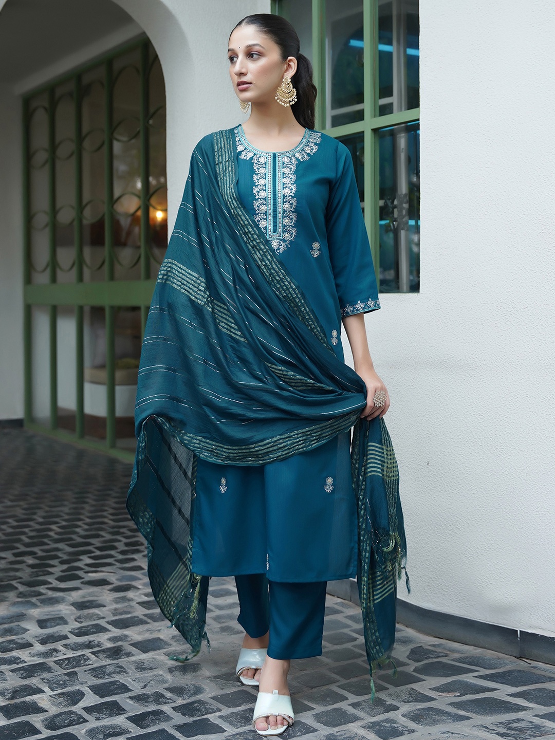 

KALINI Ethnic Motifs Embroidered Thread Work Kurta With Trousers & Dupatta, Blue