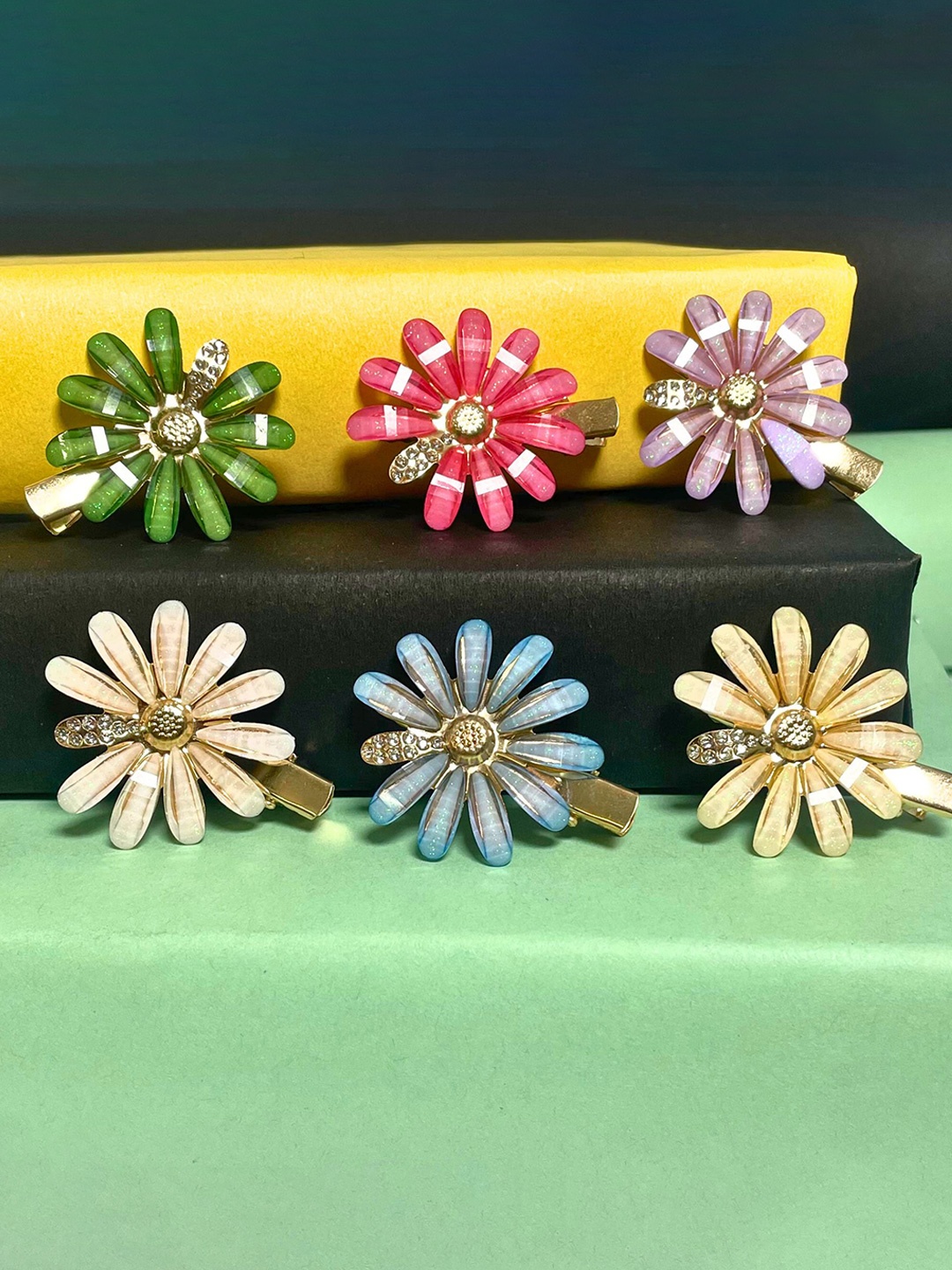 

MANSIYAORANGE Women Embellished Alligator Hair Clip, Gold