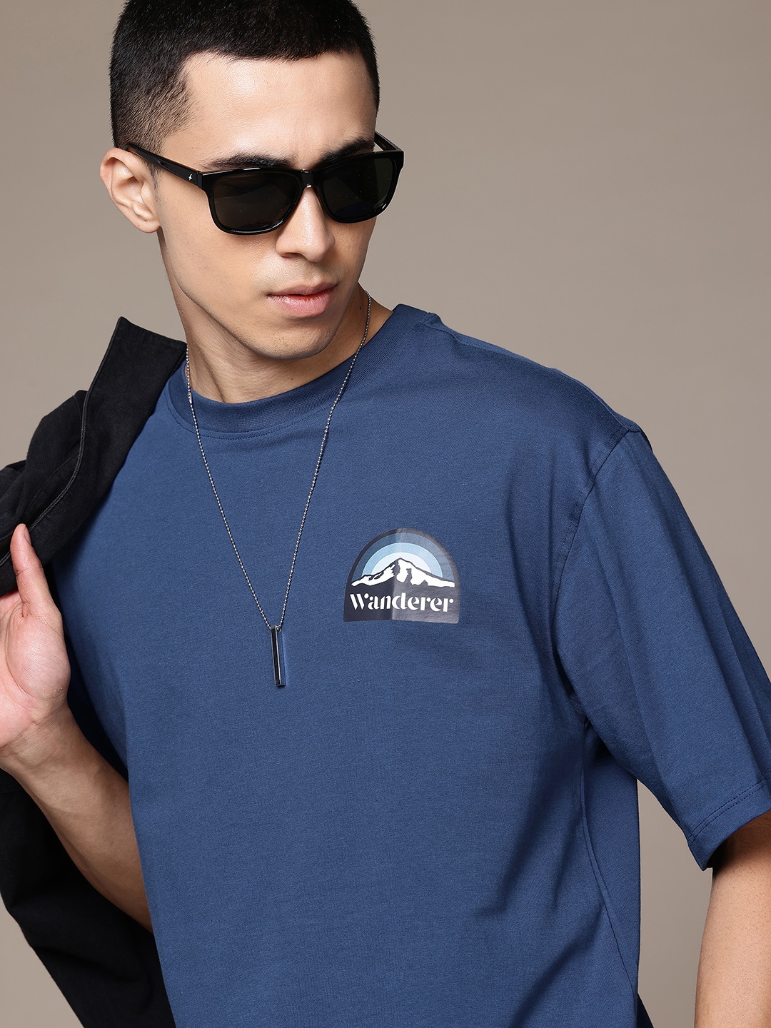 

The Roadster Lifestyle Co. Men Pure Cotton Relaxed Fit T-shirt, Navy blue