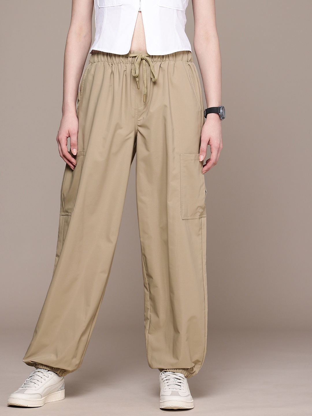 

Roadster Women Smart Baggy Fit Cargos Trousers, Beige