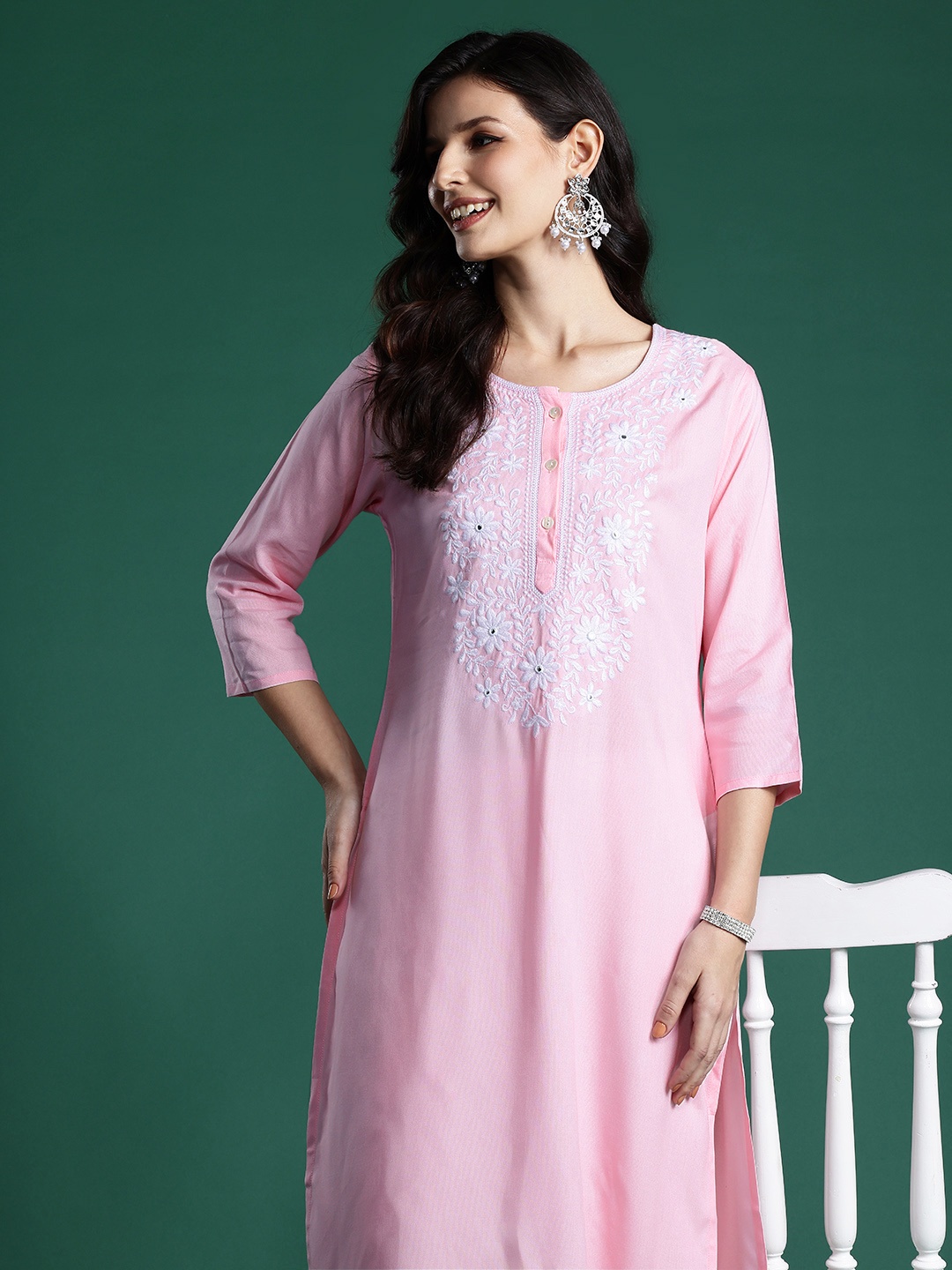 

Indo Era Floral Embroidered Thread Work Kurta, Pink