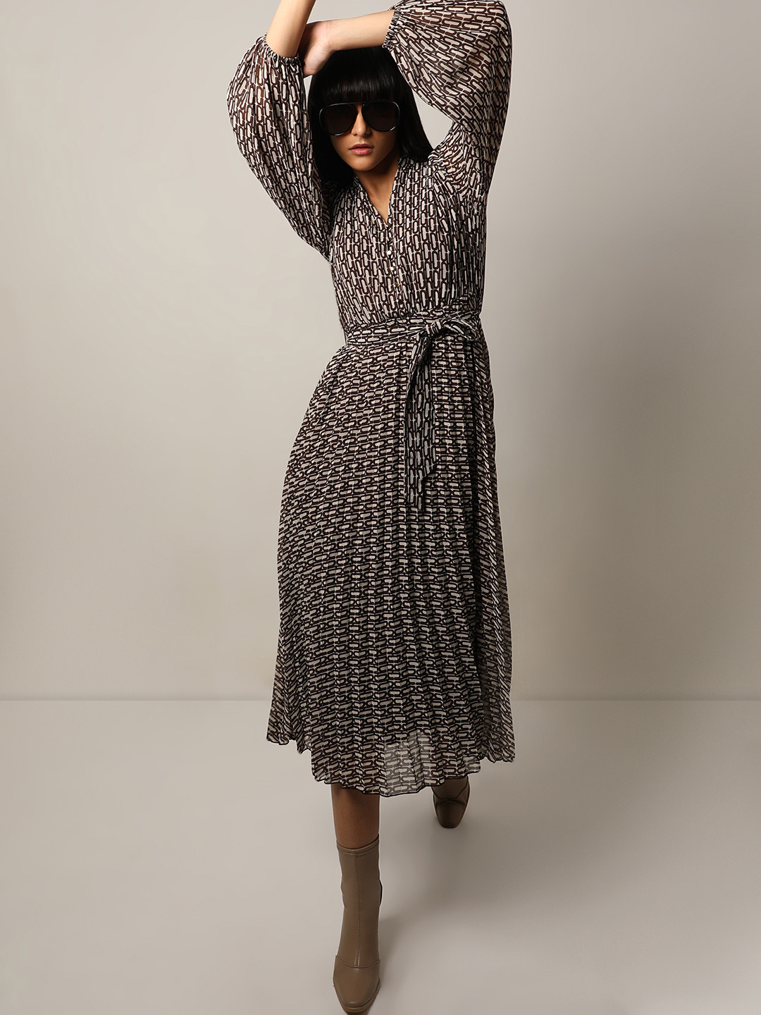 

Vero Moda Print Bishop Sleeve A-Line Midi Dress, Black