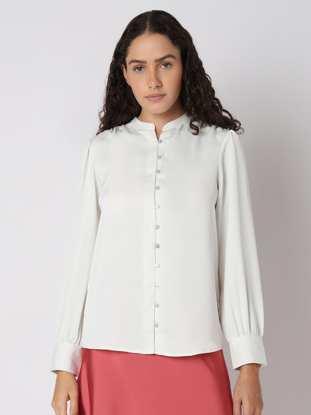 

Vero Moda Women Solid Mandarin Collar Top, White