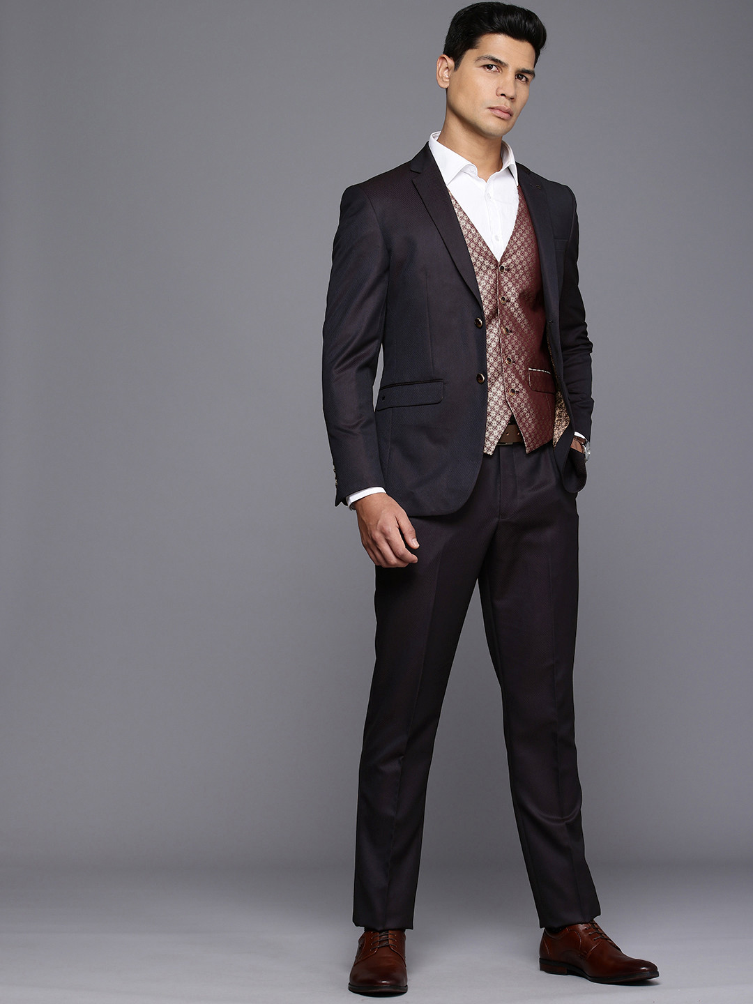

Louis Philippe Single Breasted Slim Fit 3-Piece Formal Suit, Brown