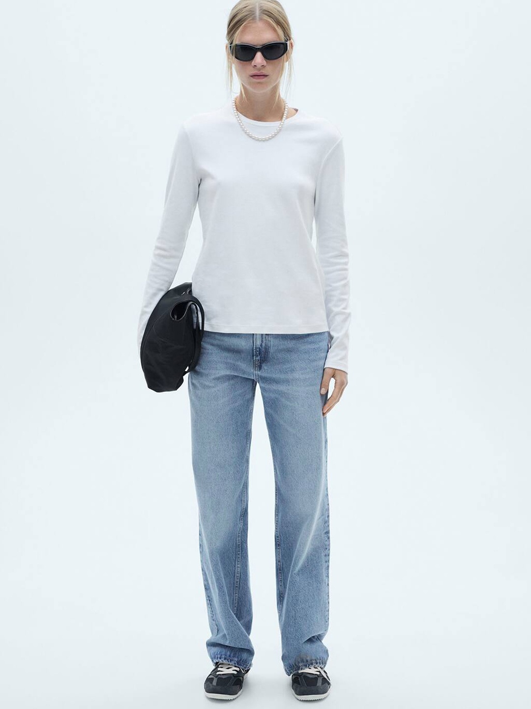 

MANGO Women Pure Cotton Straight Fit Light Fade Jeans, Blue