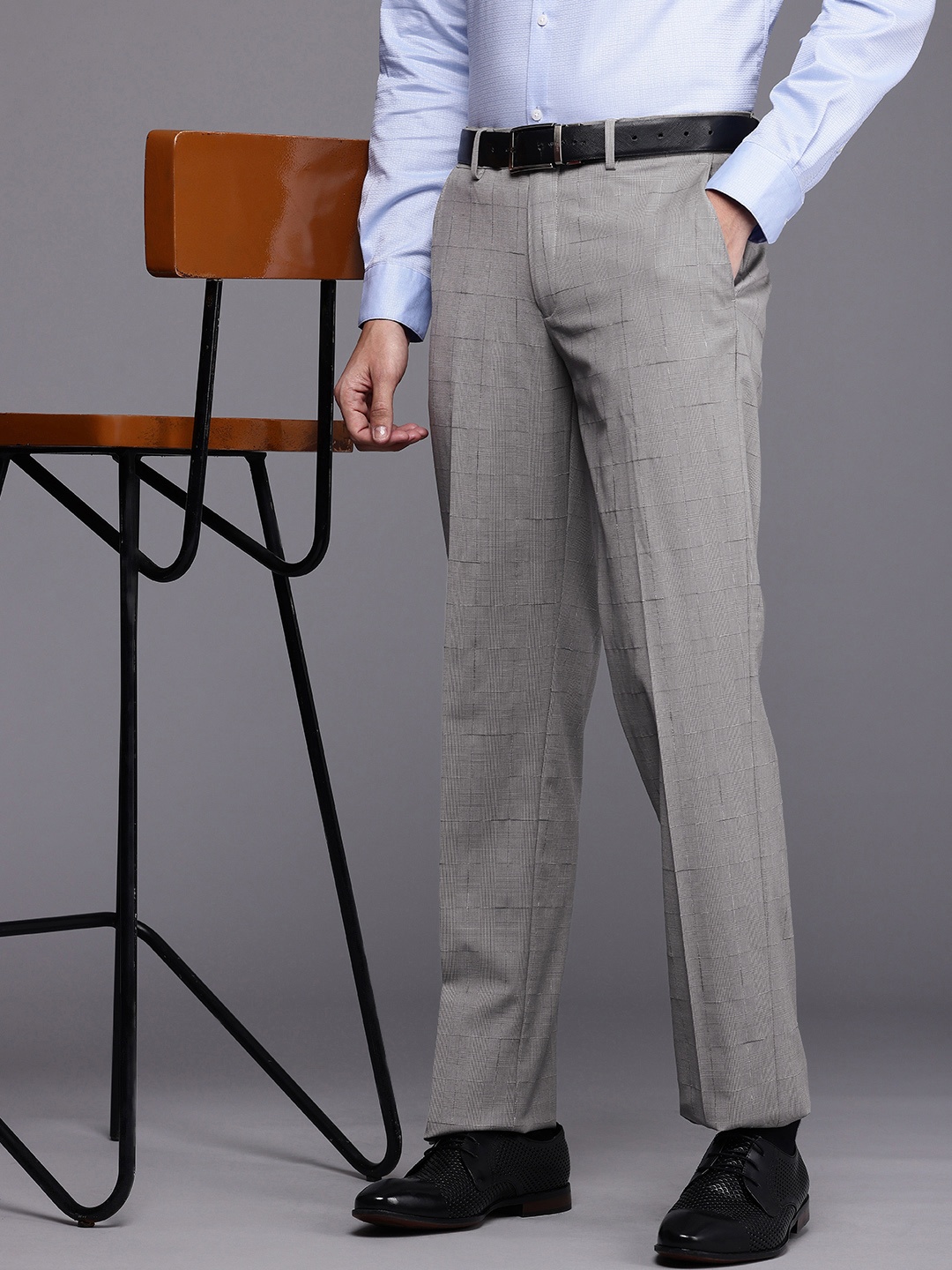 

Louis Philippe Men Checked Formal Trousers, Grey