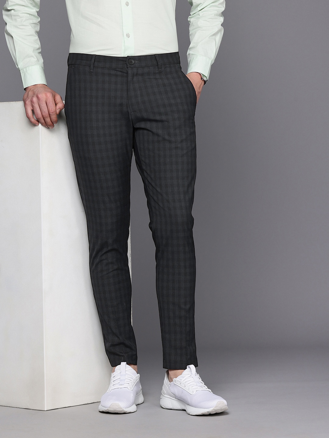 

Louis Philippe Ath.Work Men Checked Comfy Tapered Fit Chinos Trousers, Black