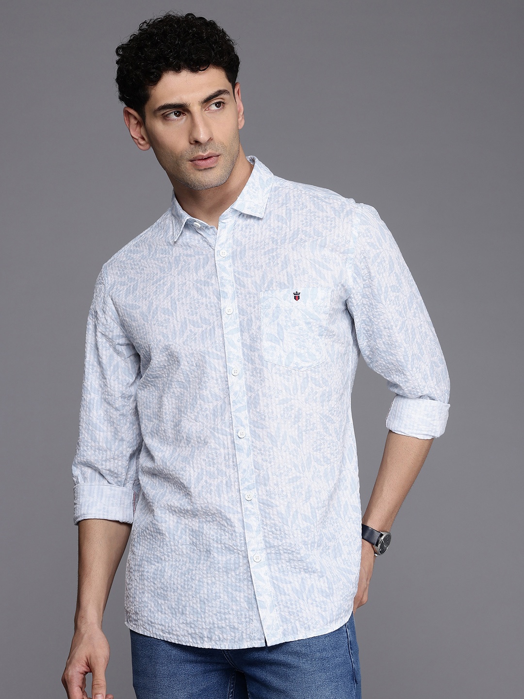 

Louis Philippe Jeans Seersucker Pure Cotton Slim Fit Opaque Floral Printed Casual Shirt, Blue