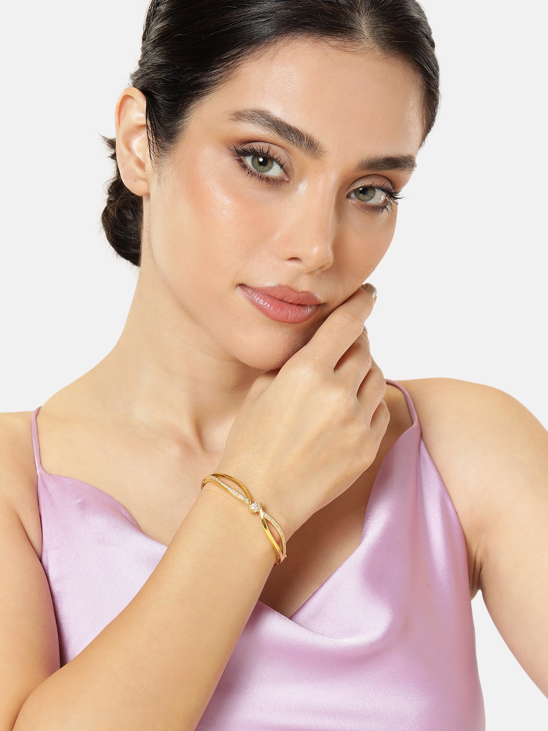 

Manikya Gold-Plated Cubic Zirconia Bracelet