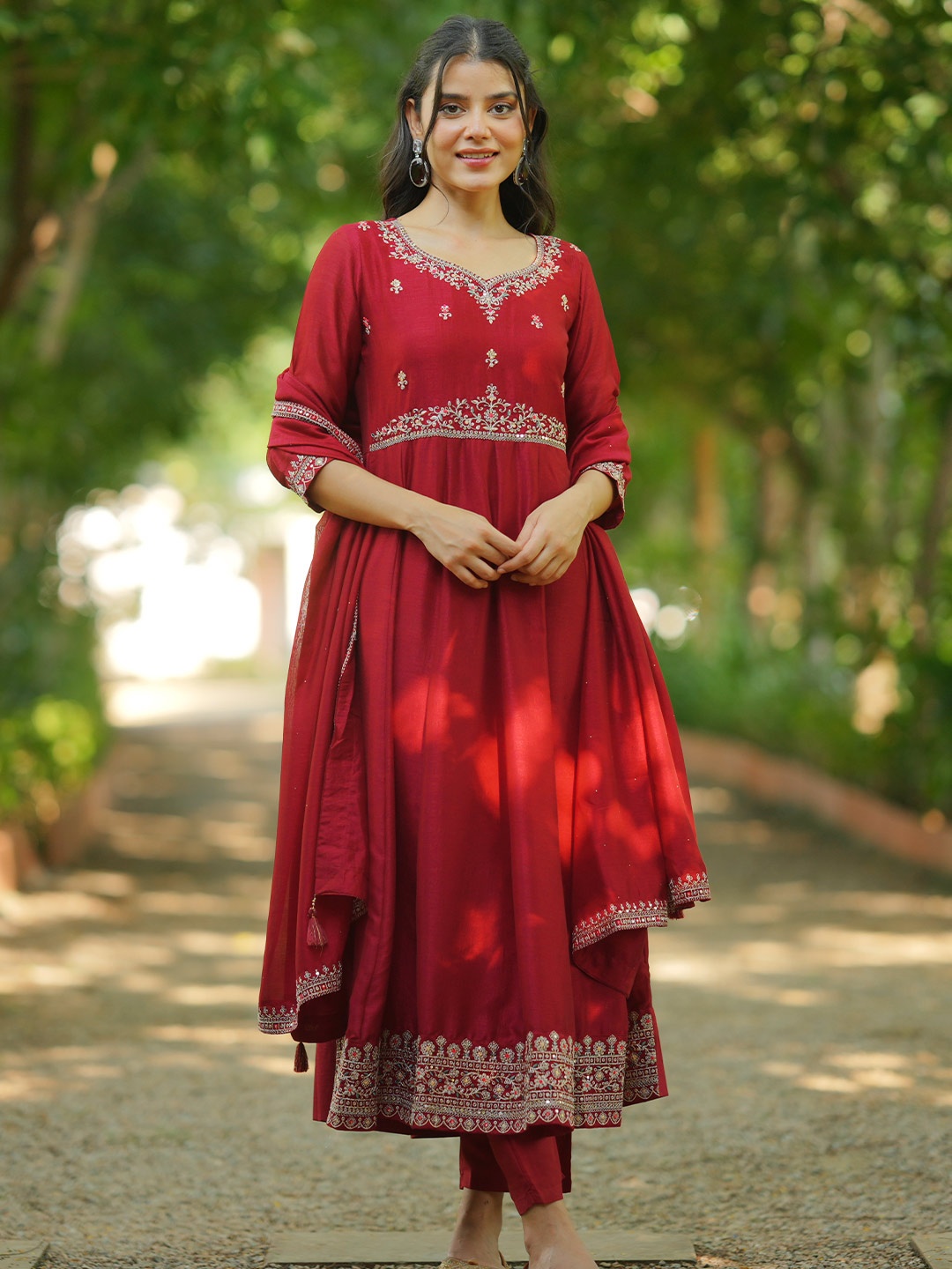 

Libas Floral Embroidered Zari Anarkali Kurta with Trousers & Dupatta, Maroon