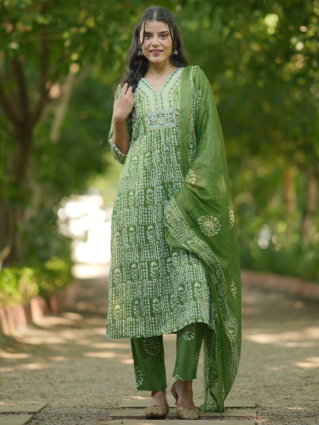 

Libas Floral Printed Beads and Stones Pure Cotton A Line Kurta with Trousers & Dupatta, Green