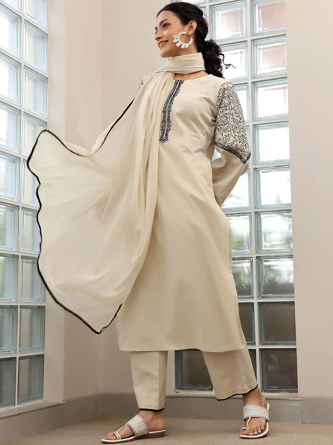 

Libas Floral Embroidered Regular Thread Work Straight Kurta with Palazzos & Dupatta, Beige