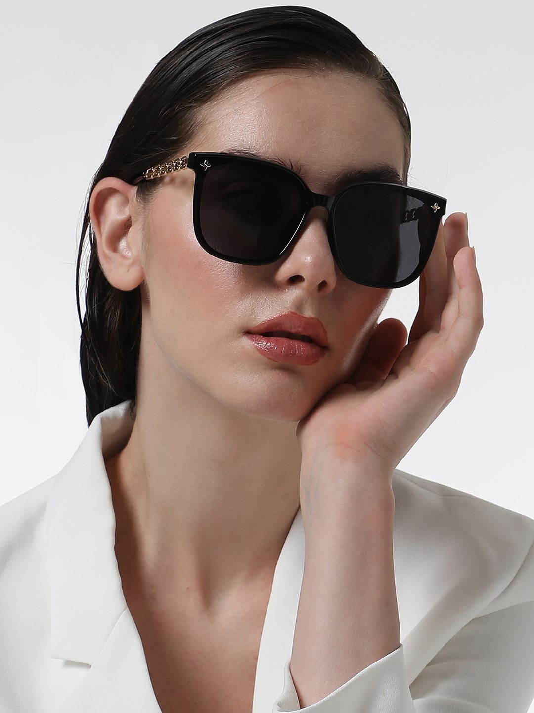 

HAUTE SAUCE by Campus Sutra Women Wayfarer Sunglasses with Polarised Lens AW24_HSSG2672, Black