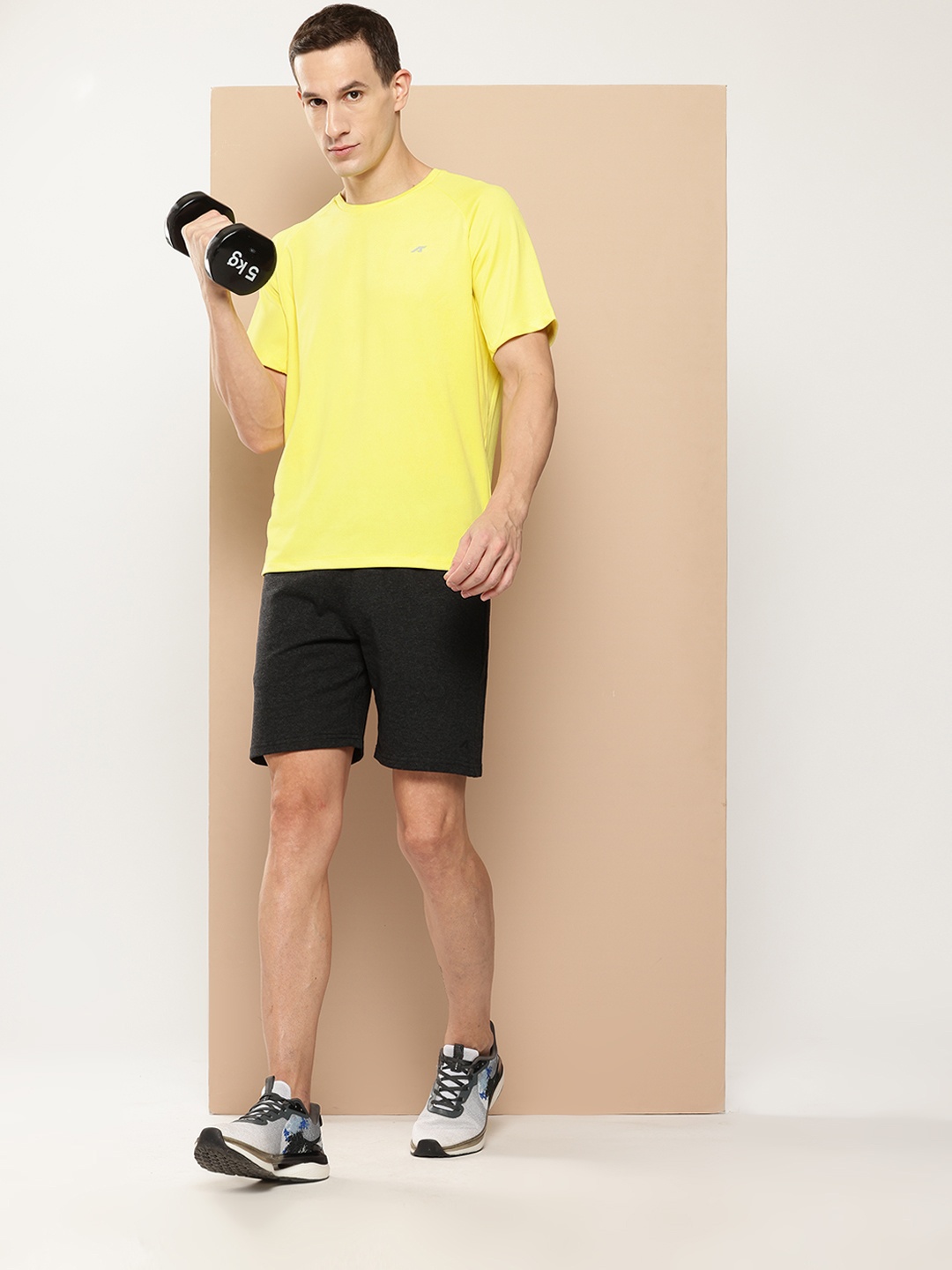 

Alcis Solid Slim Fit T-shirt, Yellow