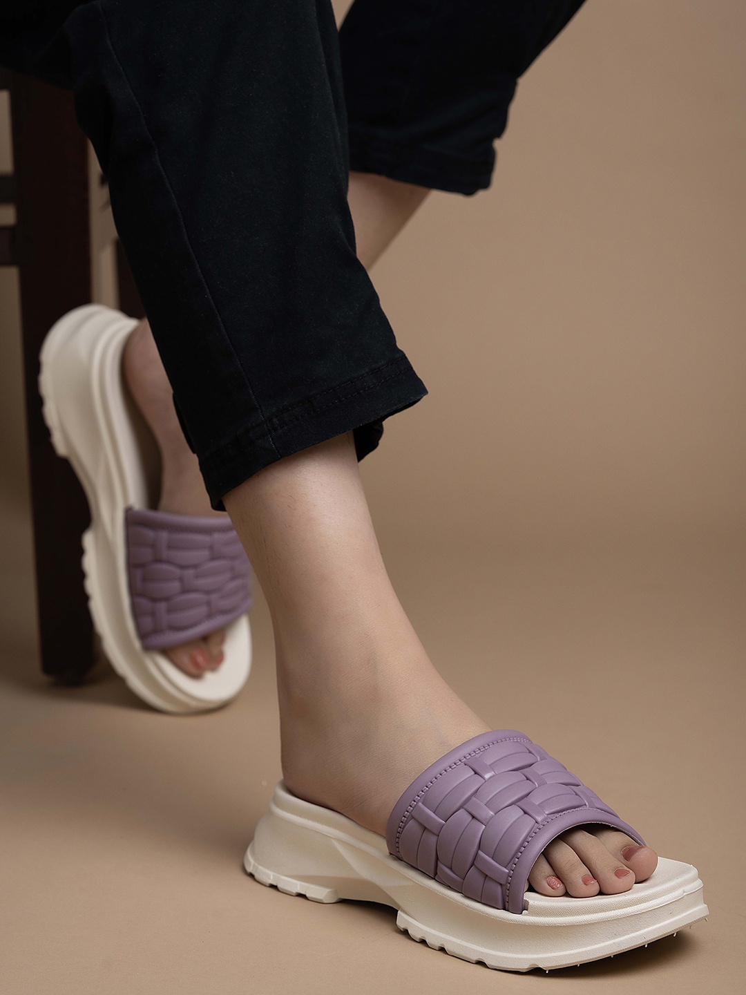 

The Roadster Lifestyle Co Women Open Toe Flatform Heel Sandal, White
