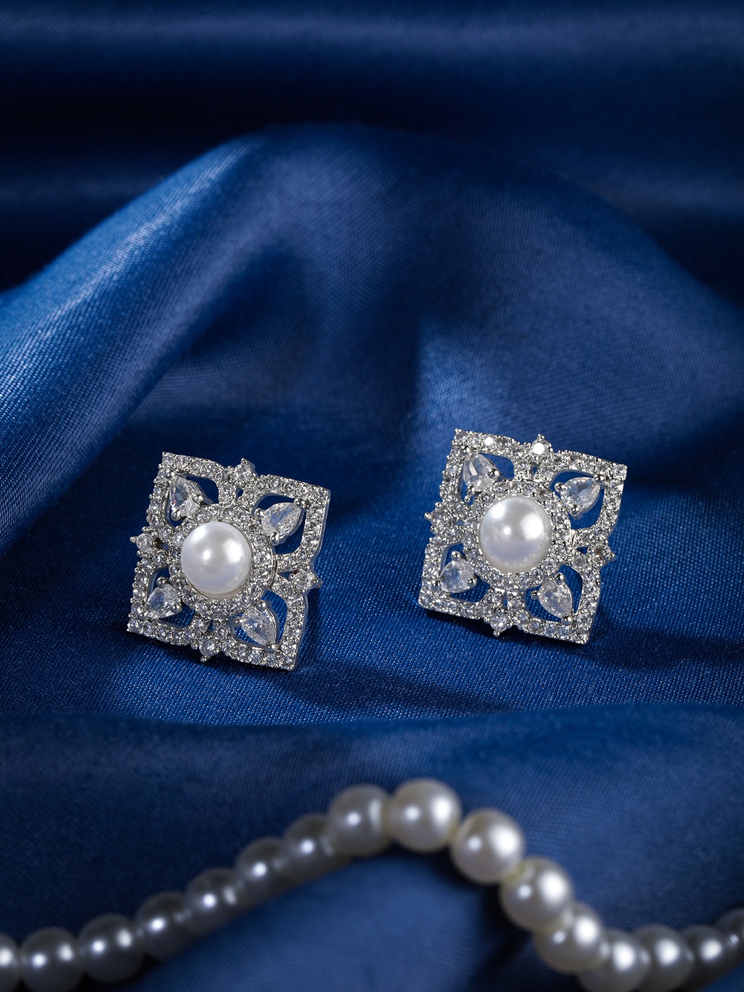 

Manikya Rhodium-Plated CZ Geometric Studs Earrings, Silver