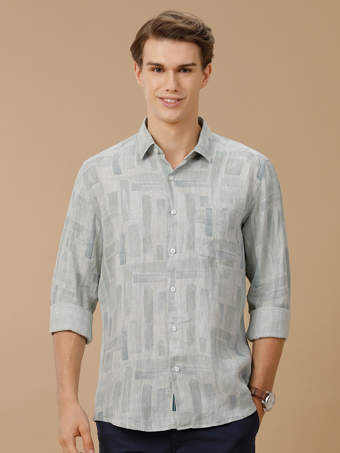 

Linen Club Men Contemporary Slim Fit Geometric Printed Casual Shirt, Green