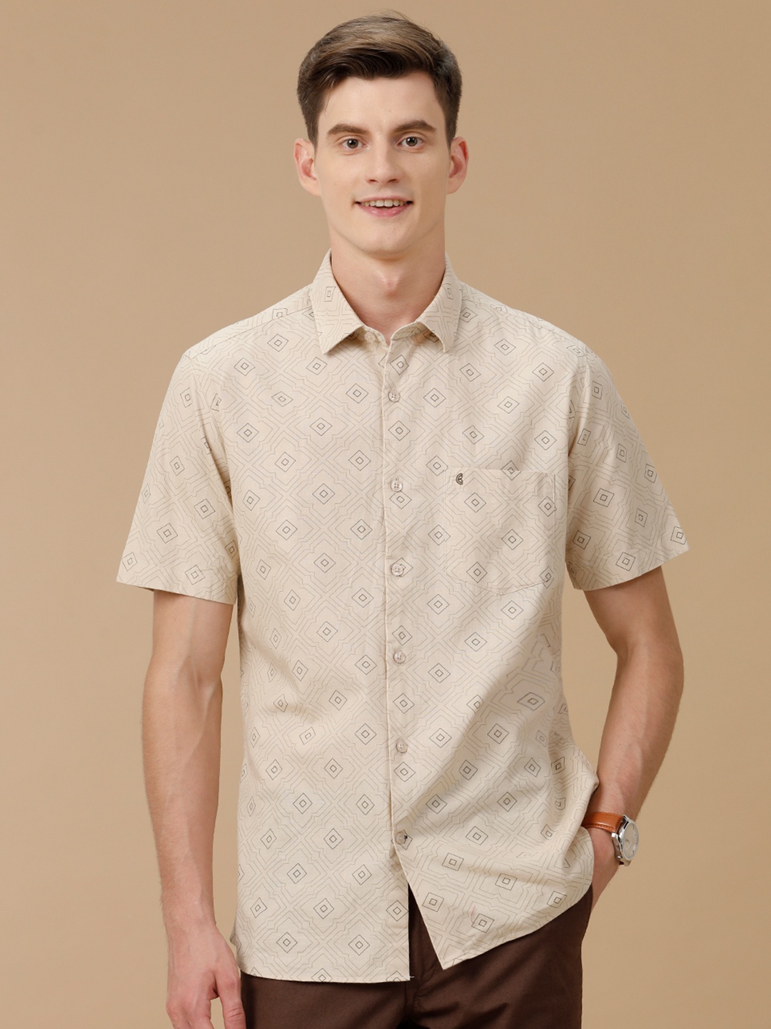 

CAVALLO by Linen Club Men Contemporary Slim Fit Opaque Printed Casual Shirt, Beige