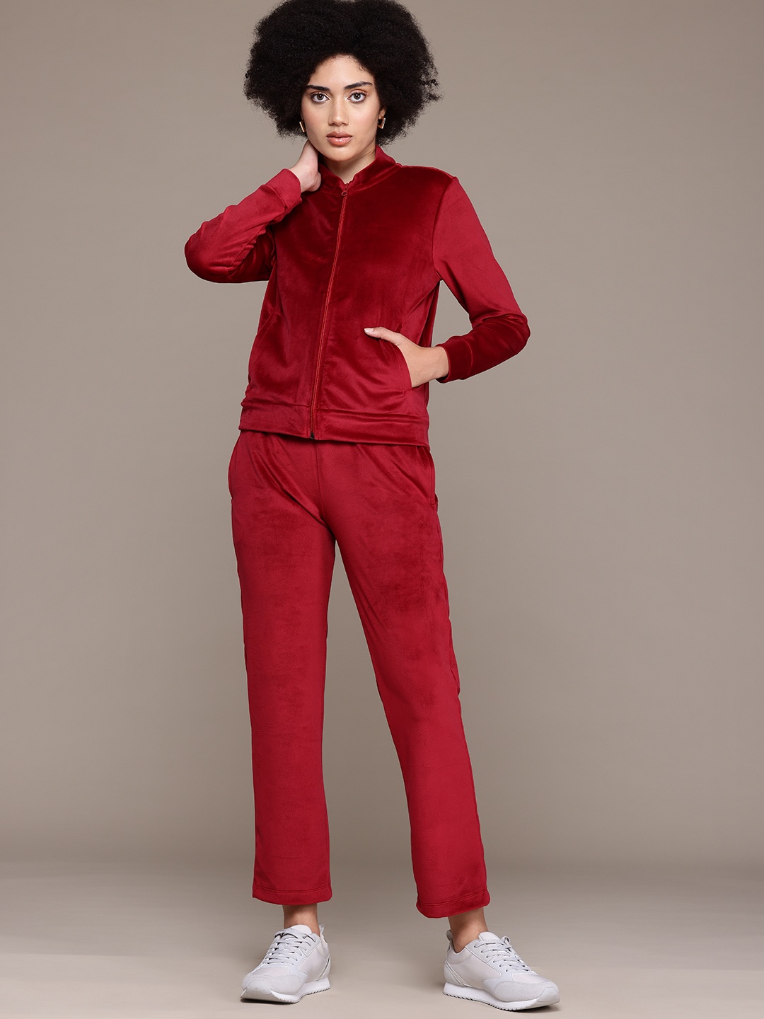 

Roadster Sweatshirt & Trousers, Maroon