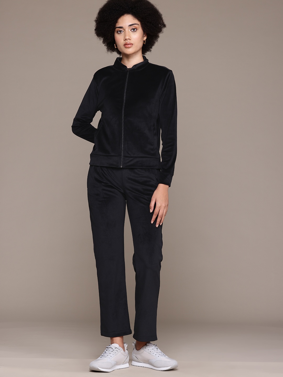 

Roadster Sweatshirt & Trousers, Black