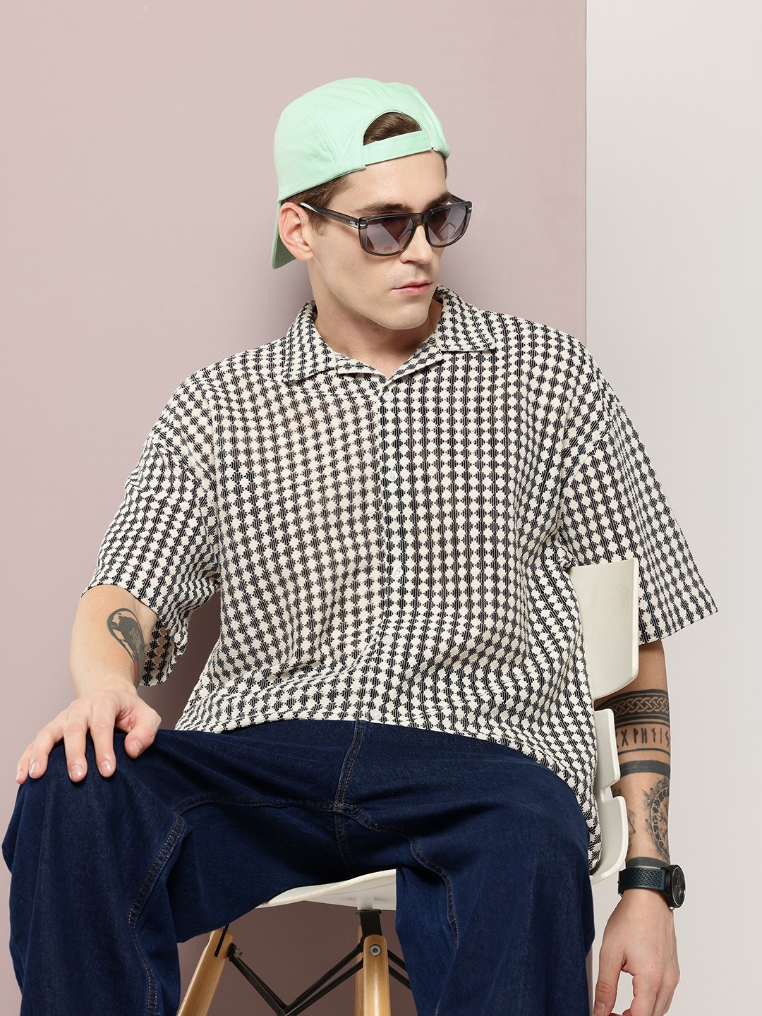 

Kook N Keech Men Self Design Casual Shirt, Black
