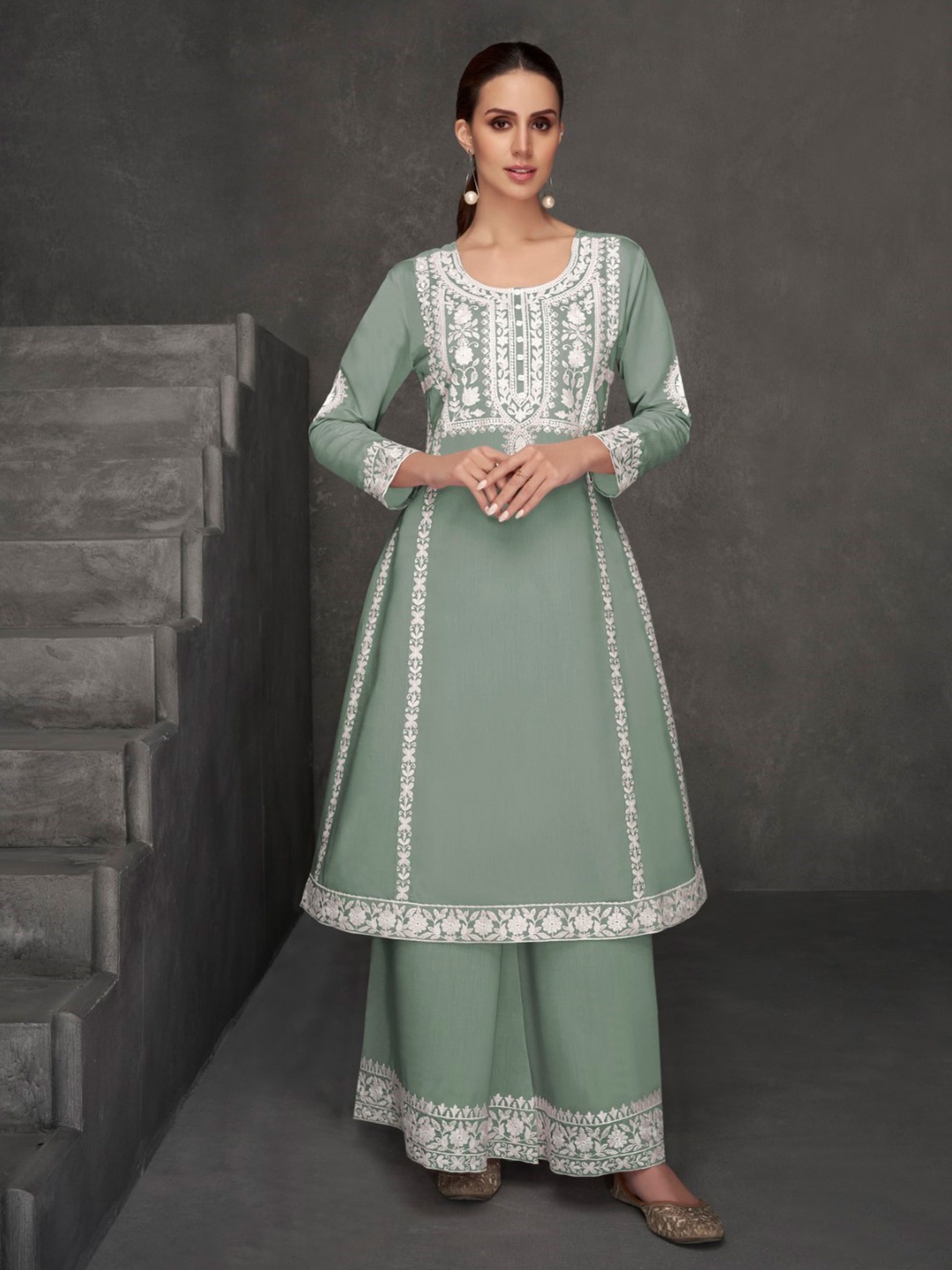 

AUTUMN LANE Alpa Shamrock Floral Yoke Design Thread Work Chanderi Cotton Kurta & Trouser, Green