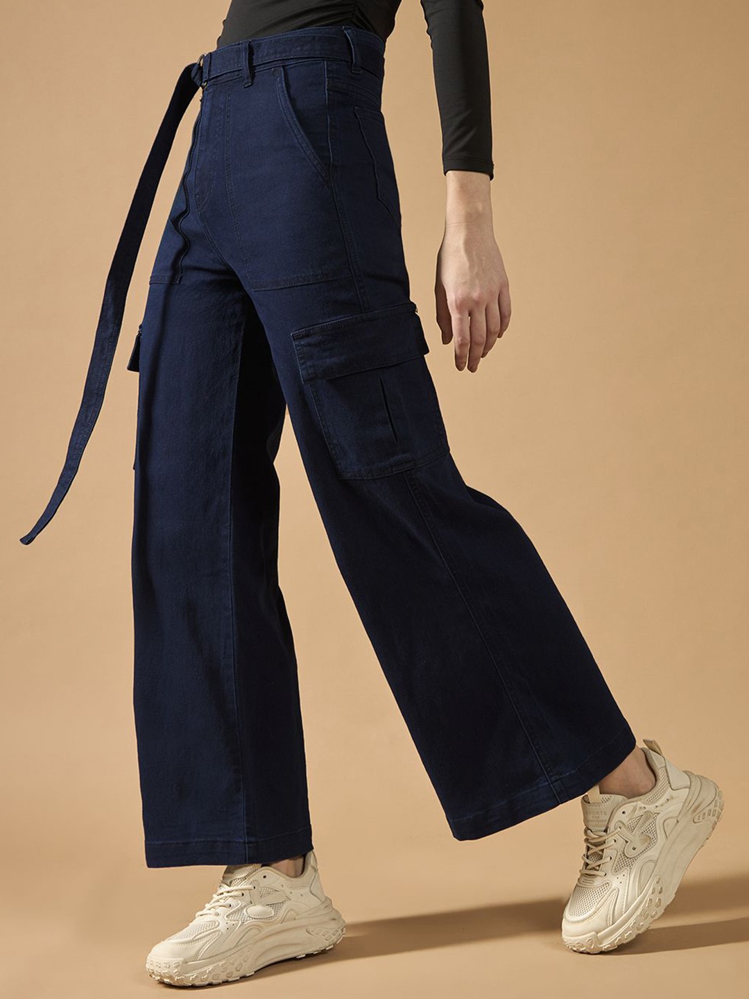 

The Roadster Women Wide leg High rise Regular Stretchable Cargo Denim Jeans, Blue