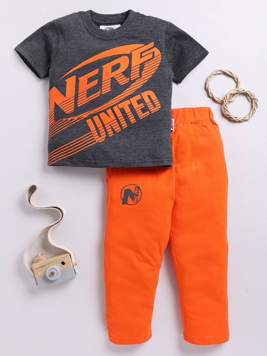

Moms Love Boys Printed T-Shirt With Trousers, Grey melange