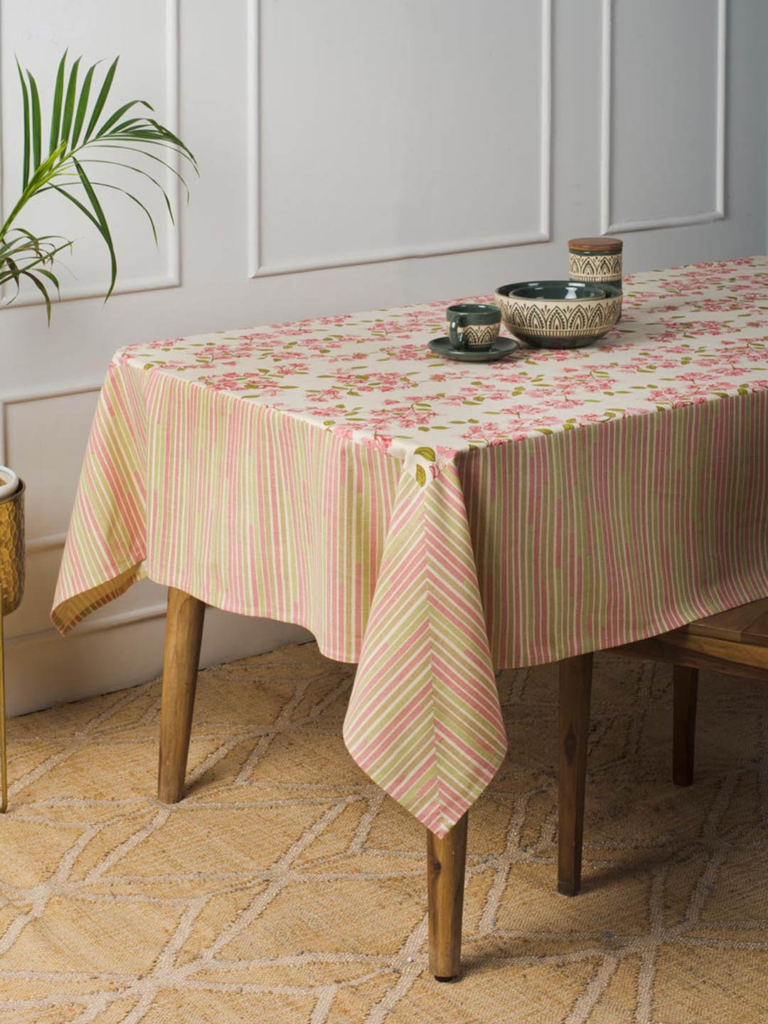 

Fabindia Pink Floral Printed Cotton 6-Seater Table Cover