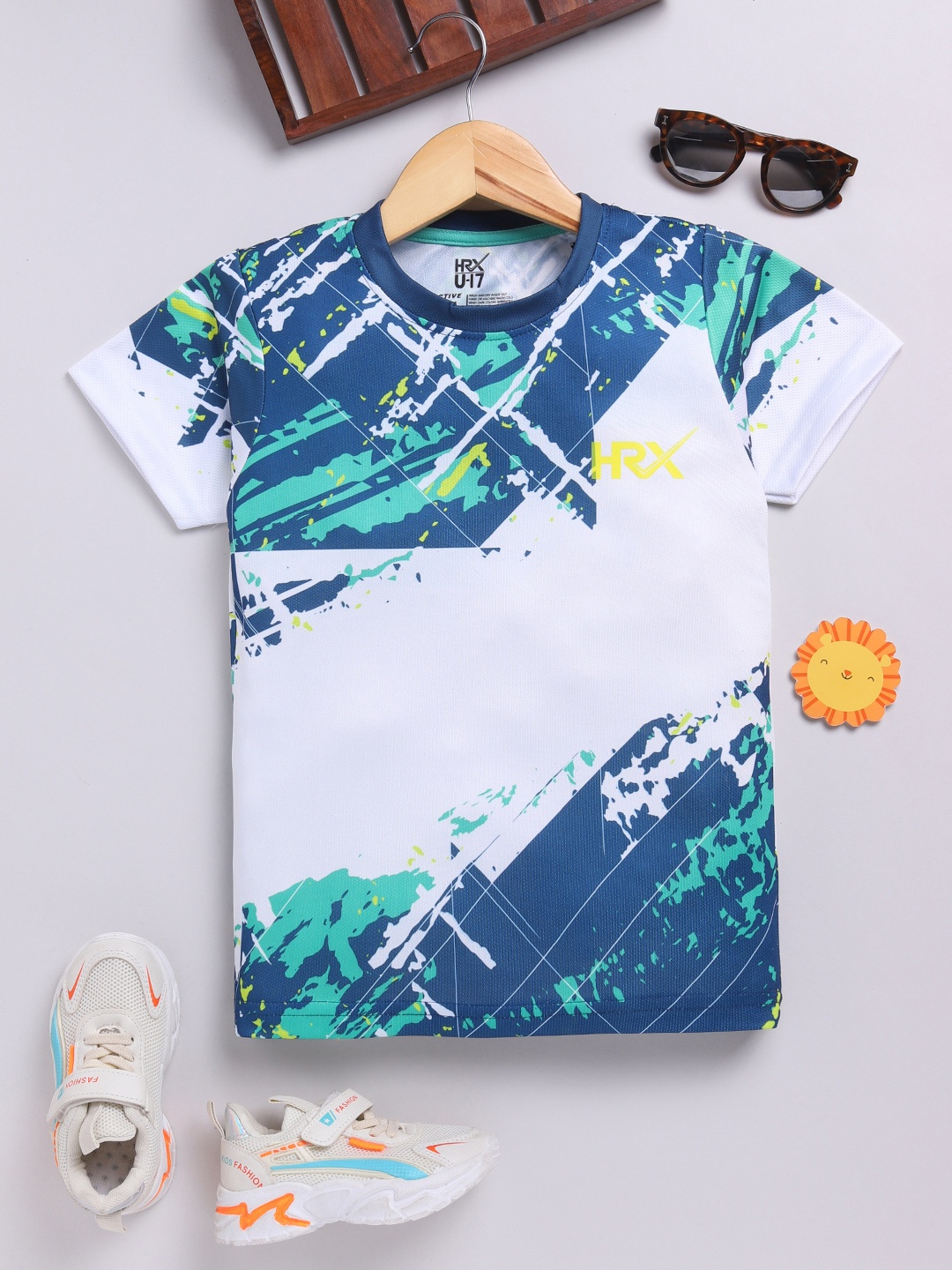 

HRX by Hrithik Roshan Boys Abstract Printed Rapid-Dry T-shirt, White