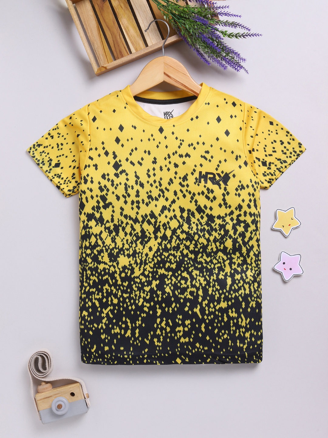 

HRX by Hrithik Roshan Boys Geometric Printed Rapid-Dry T-shirt, Yellow