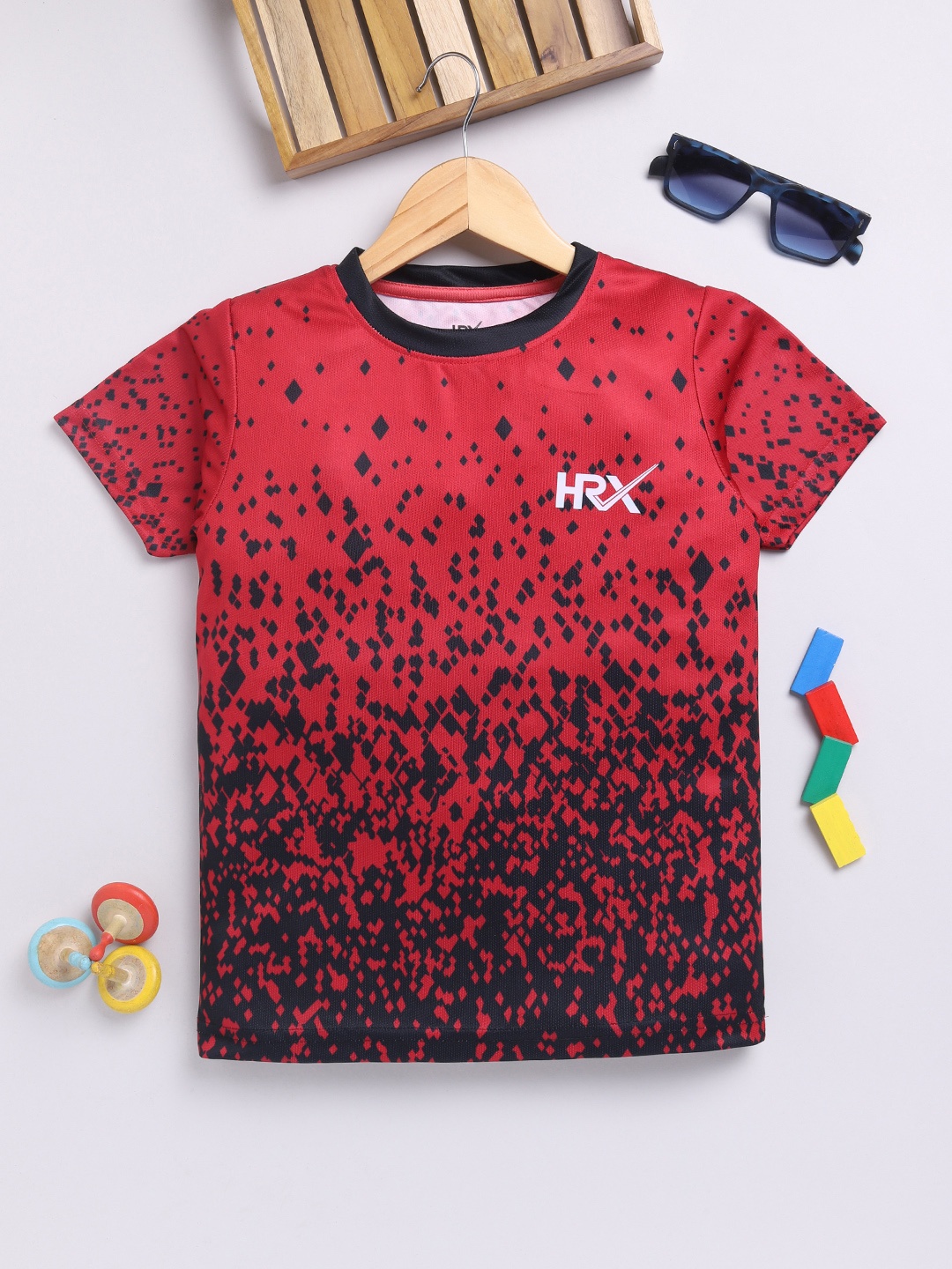 

HRX by Hrithik Roshan Boys Geometric Printed Rapid-Dry T-shirt, Red