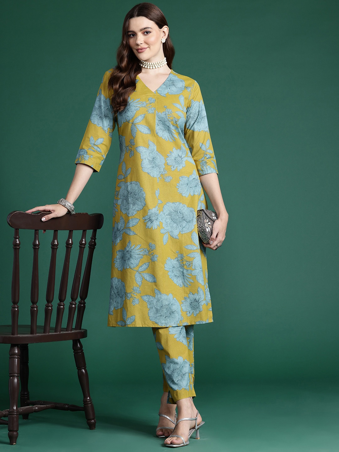 

Indo Era Floral Printed Pleated Kurta with Trousers, Yellow