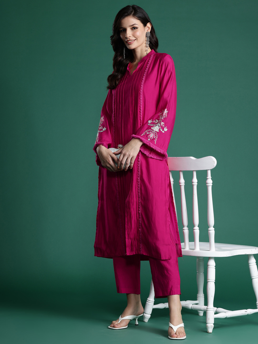 

Indo Era Embroidered Panelled Kurta with Trousers, Pink