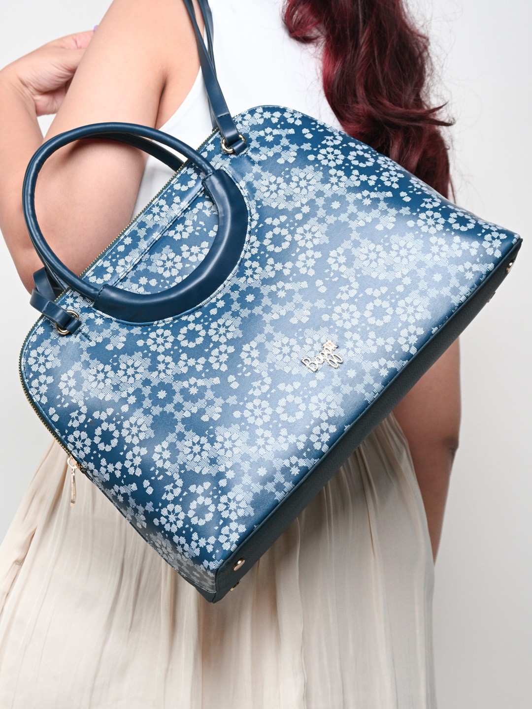 

Baggit Women Ethnic Motifs Oversized Bowling Shoulder Bag, Green