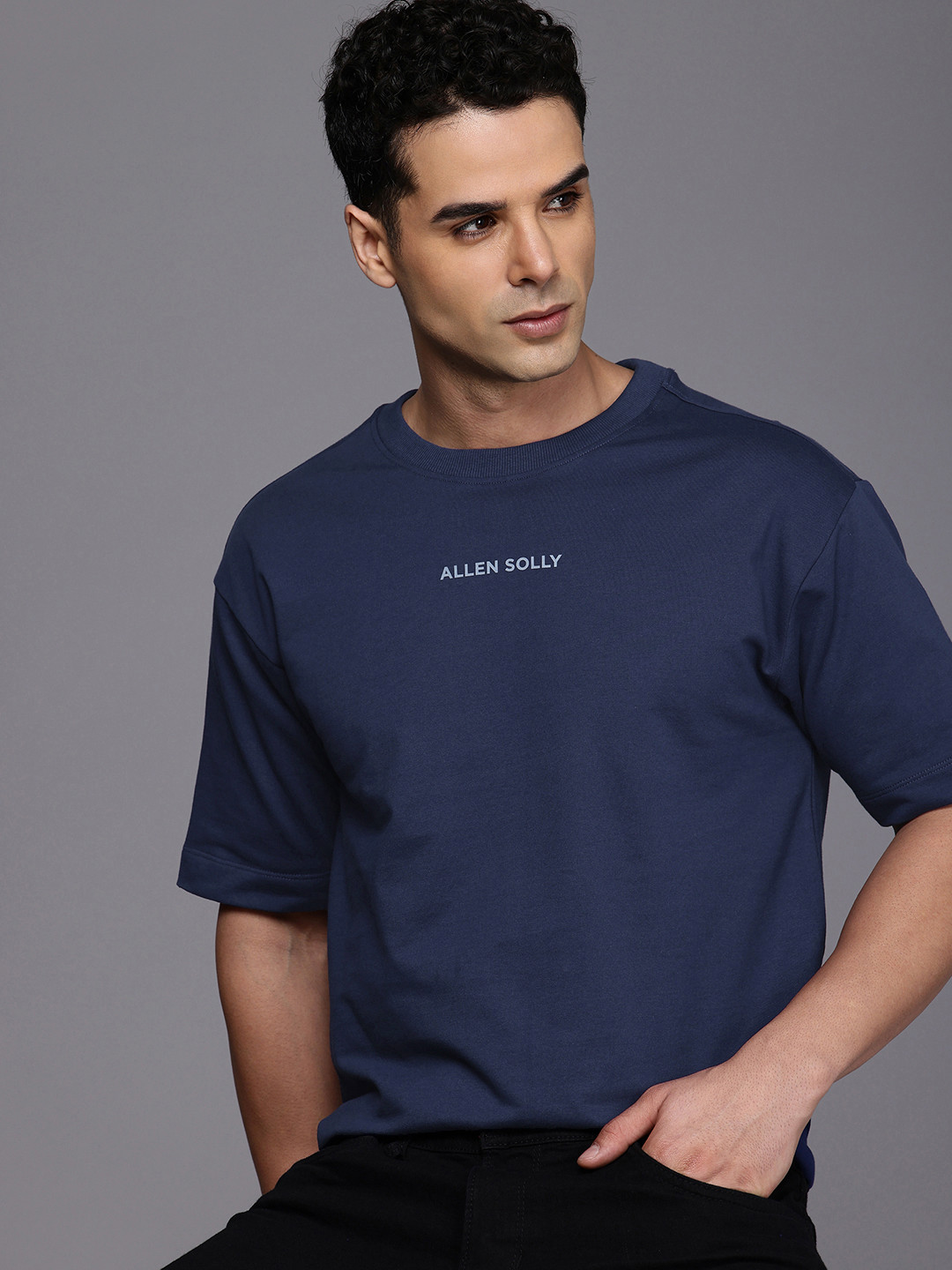 

Allen Solly Drop-Shoulder Sleeves Relaxed Fit Pure Cotton T-shirt, Navy blue