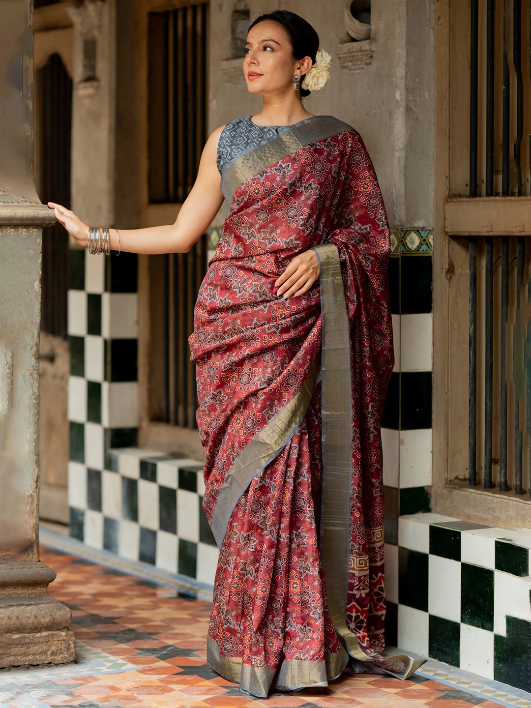 

MIRCHI FASHION Ajrak Block Zari Silk Blend Saree, Maroon