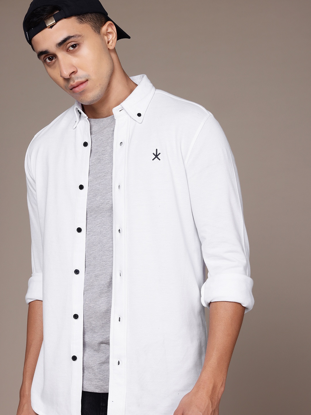 

Roadster Men Classic Casual Shirt, White