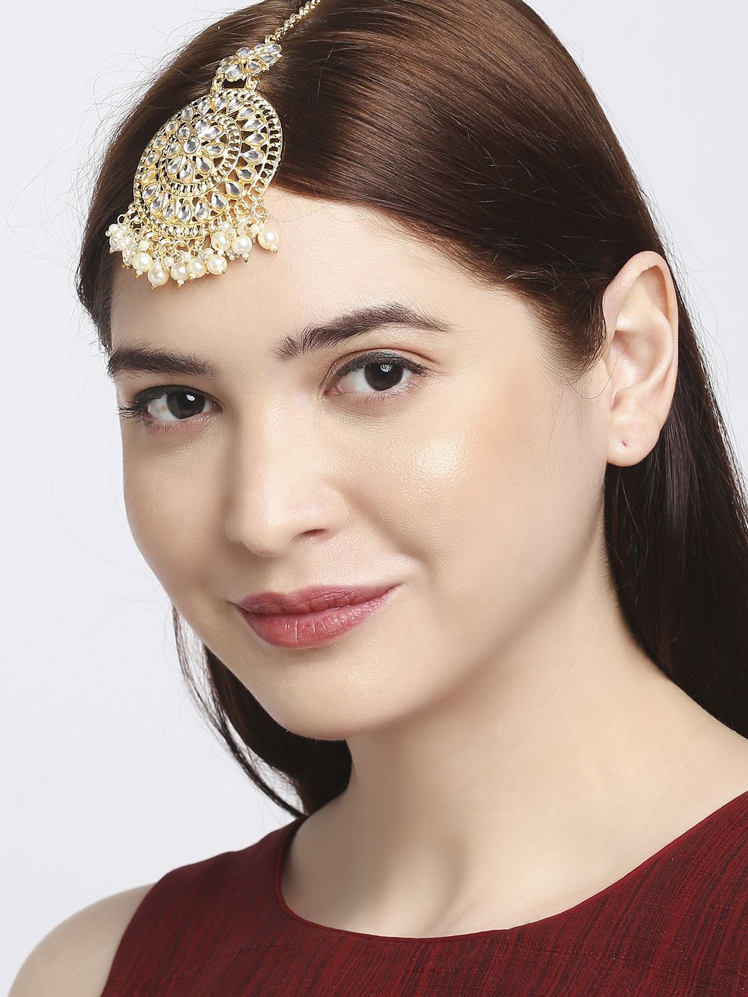 

OOMPH Jadau Kundan Studded Maang Tikka Head Jewellery, Gold