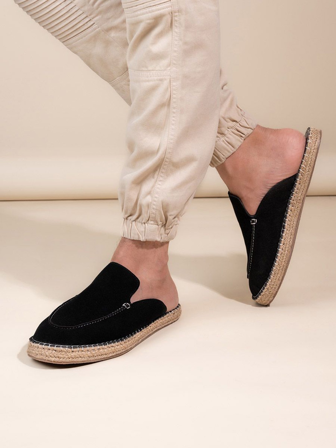 

Styli Men Faux Suede Espadrilles With Contrast Binding, Black