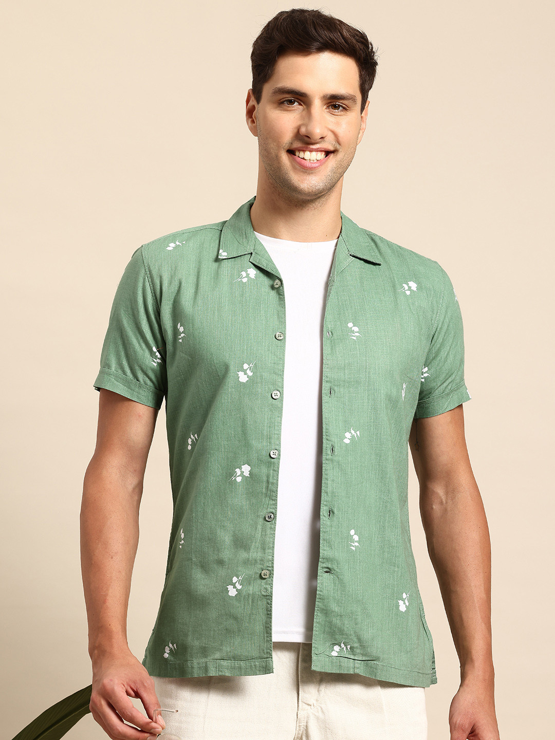 

Mast & Harbour Floral Printed Pure Cotton Casual Shirt, Green