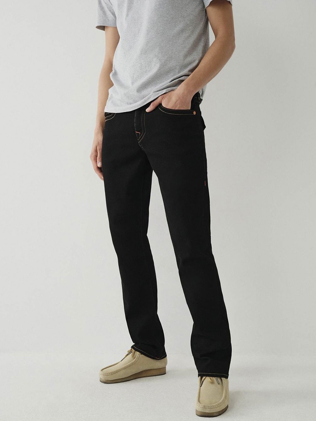 

True Religion SN Ricky Straight Fit Black Mid-Rise Solid Jeans
