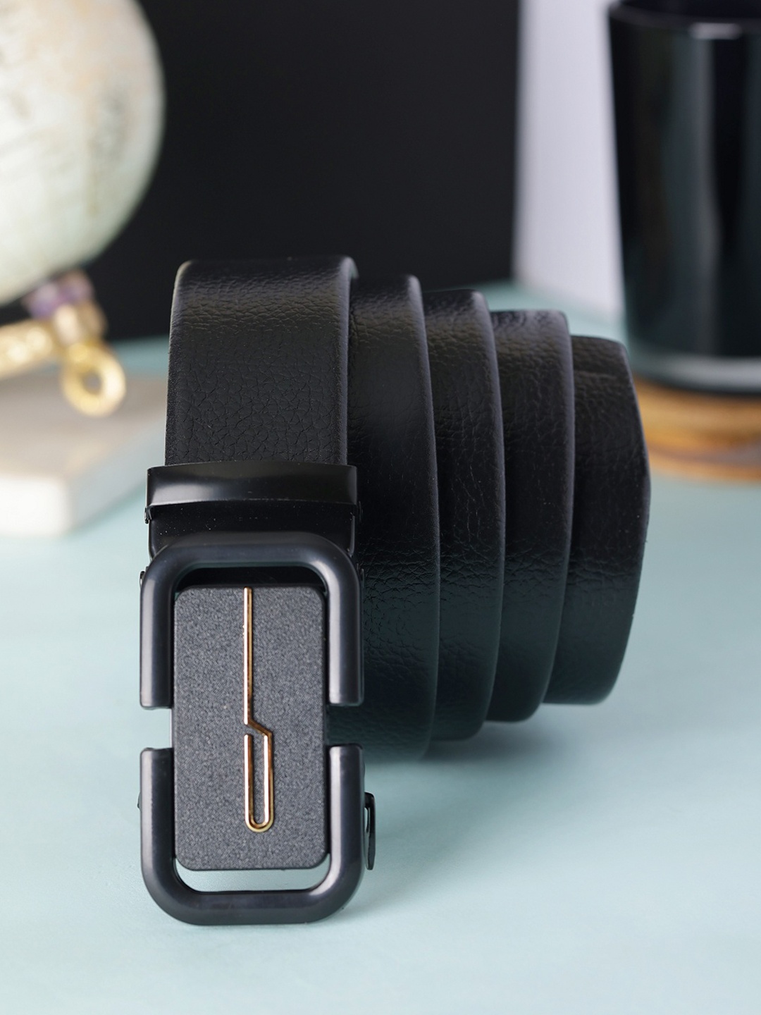 

SAZARA Men Textured Leather Belt, Black