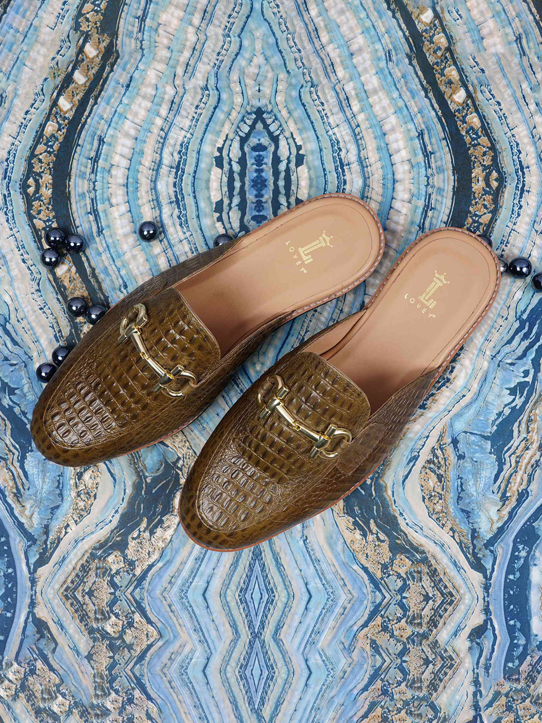 

LOVEY Men Textured Leather Mules, Olive