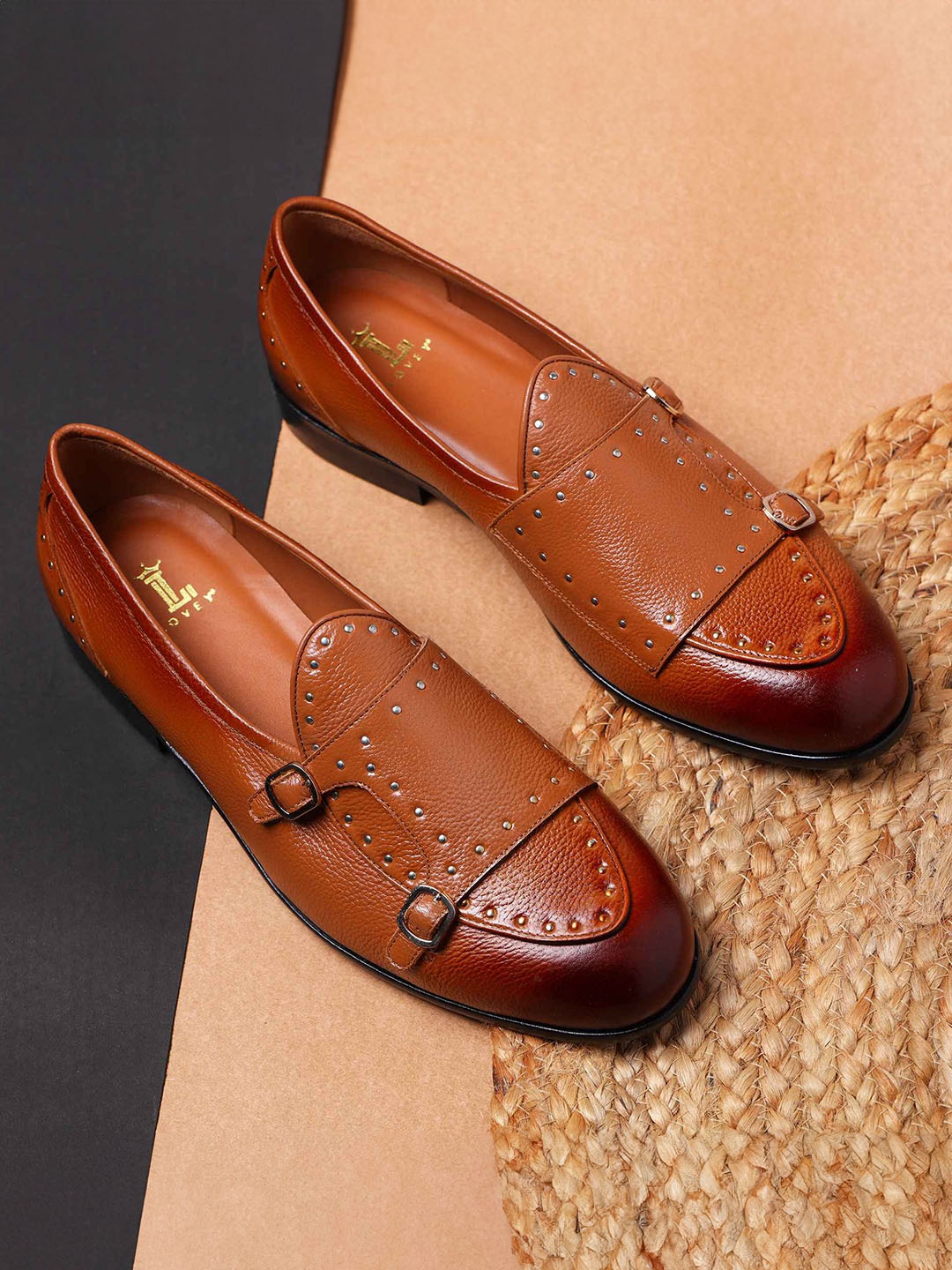 

LOVEY Men Buckle Detailed Leather Monks, Tan