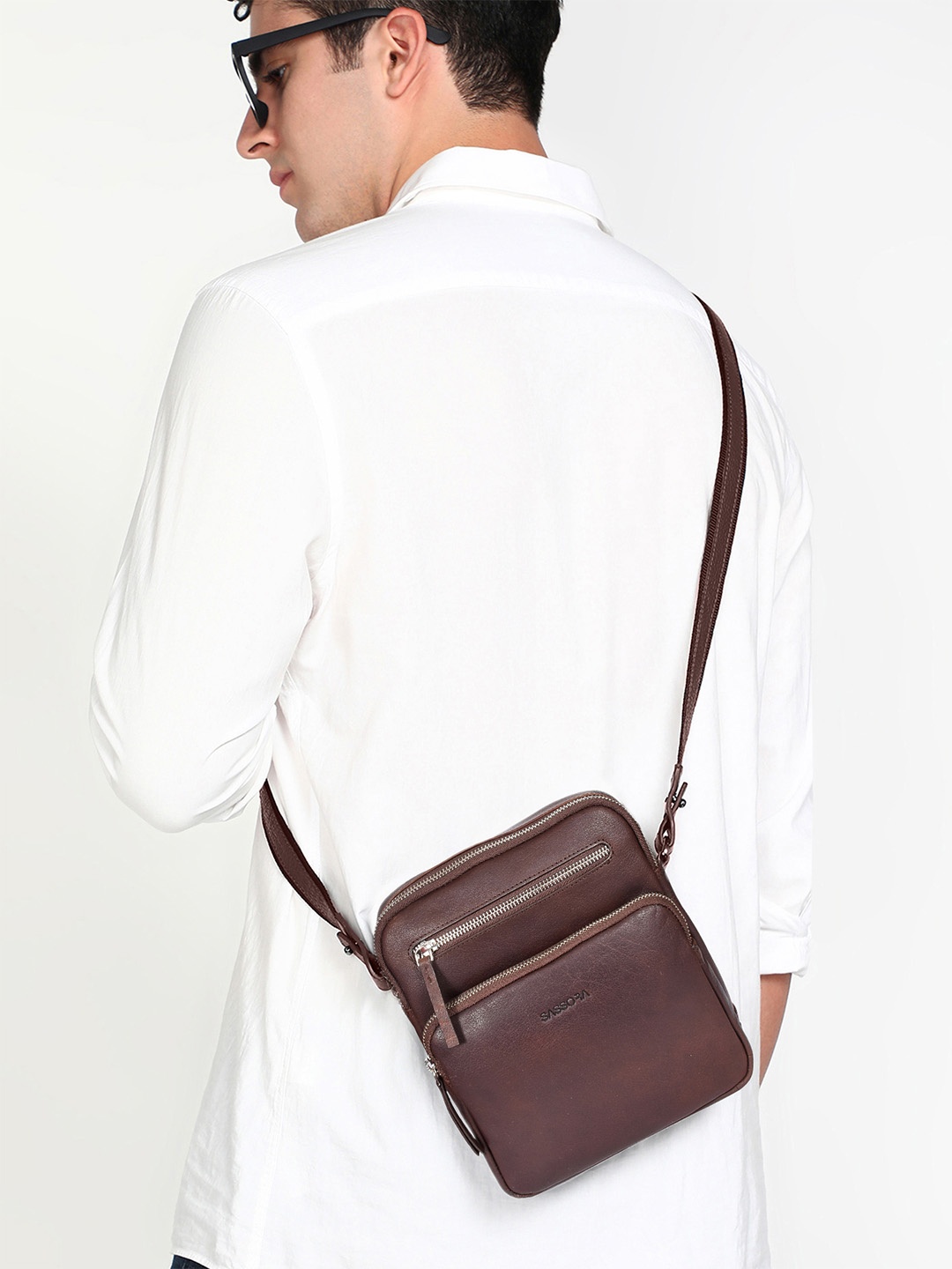 

Sassora Leather Sling Bag, Coffee brown