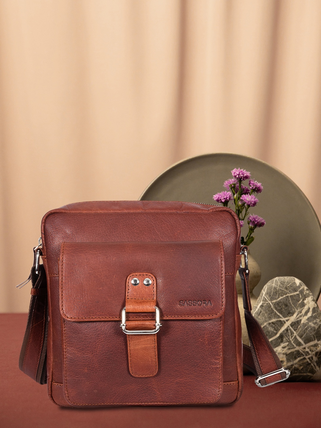 

Sassora Leather Sling Bag, Brown