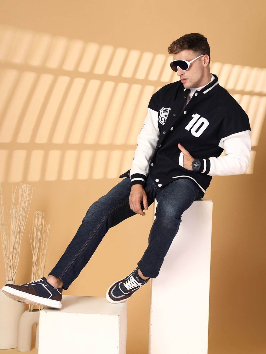 CHKOKKO Men Colourblocked Running Sporty Jacket with Patchwork, Black